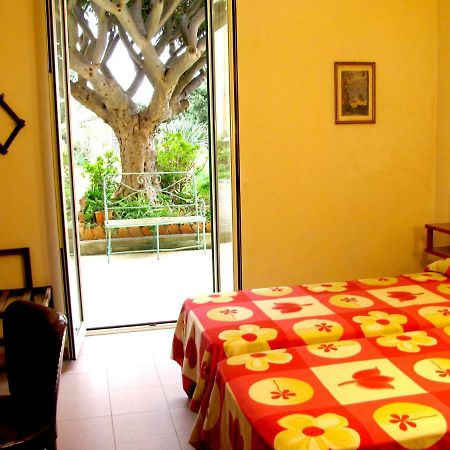 Bed & Breakfast Le Palme Agrigento Esterno foto